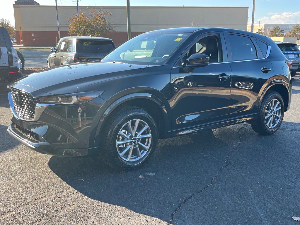 2024 Mazda CX-5 2.5 Select photo 3