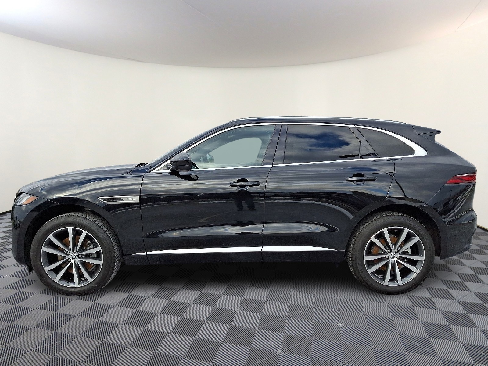 Certified 2025 Jaguar F-PACE R-Dynamic S with VIN SADCT2EX6SA744693 for sale in Carlisle, PA