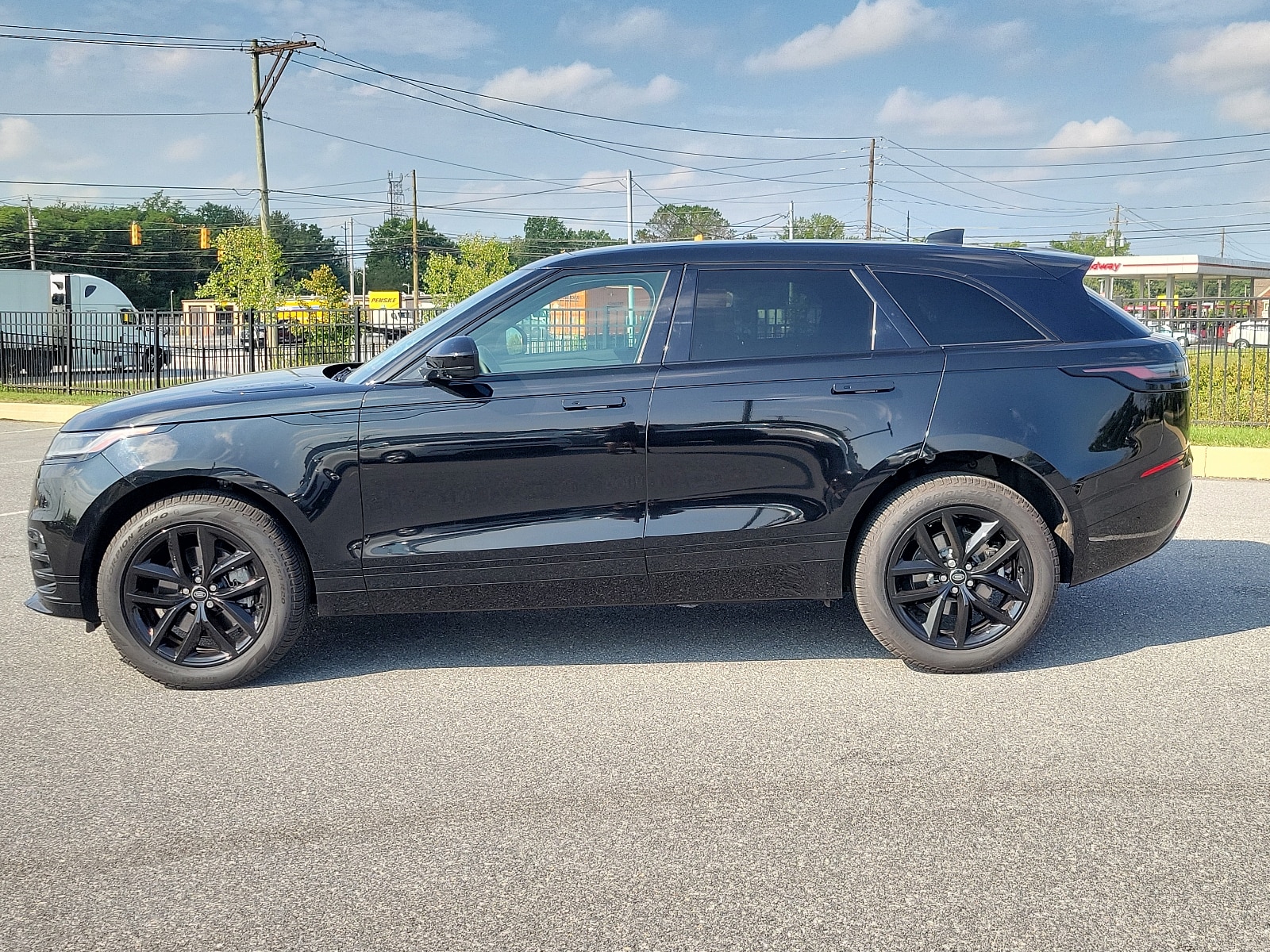 Used 2024 Land Rover Range Rover Velar Dynamic SE with VIN SALYL2EX3RA372136 for sale in Carlisle, PA