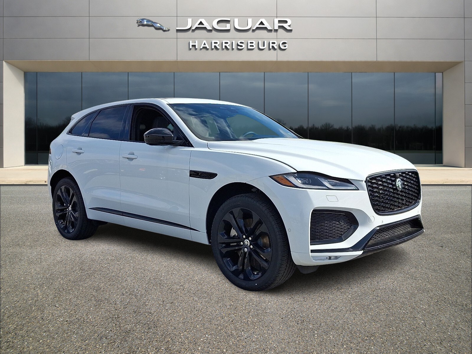 2026 Jaguar F-Pace R-Dynamic S - Photo 5