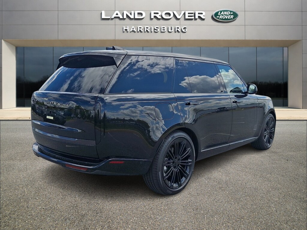 Used 2026 Land Rover Range Rover P400 SE 7 Seat Sport Utility