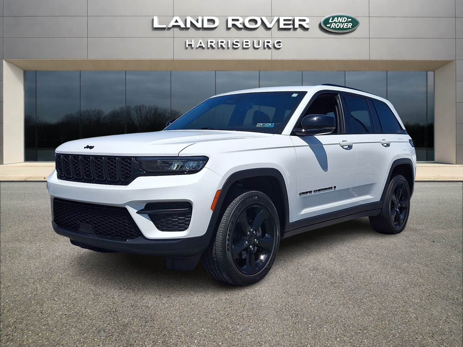 Used 2025 Jeep Grand Cherokee Altitude X 4x4 Sport Utility