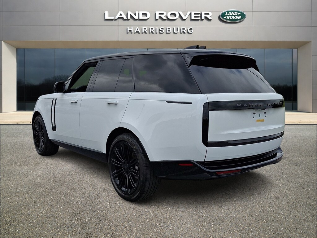 Used 2026 Land Rover Range Rover P400 SE Sport Utility