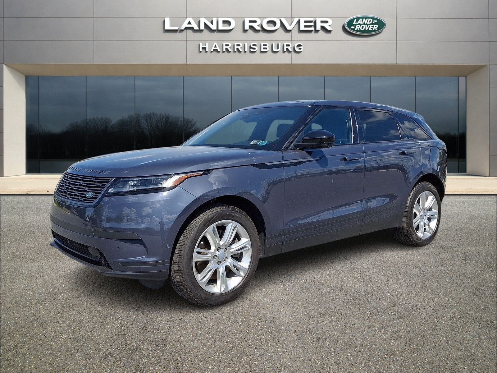 2026 Land Rover Range Rover Velar P250 S's photo