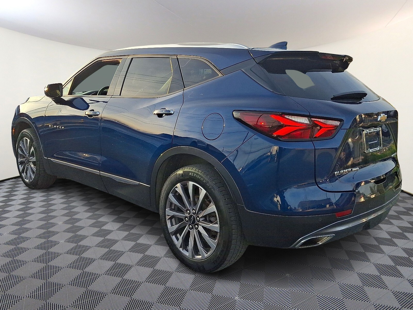 2022 Chevrolet Blazer Premier photo 2