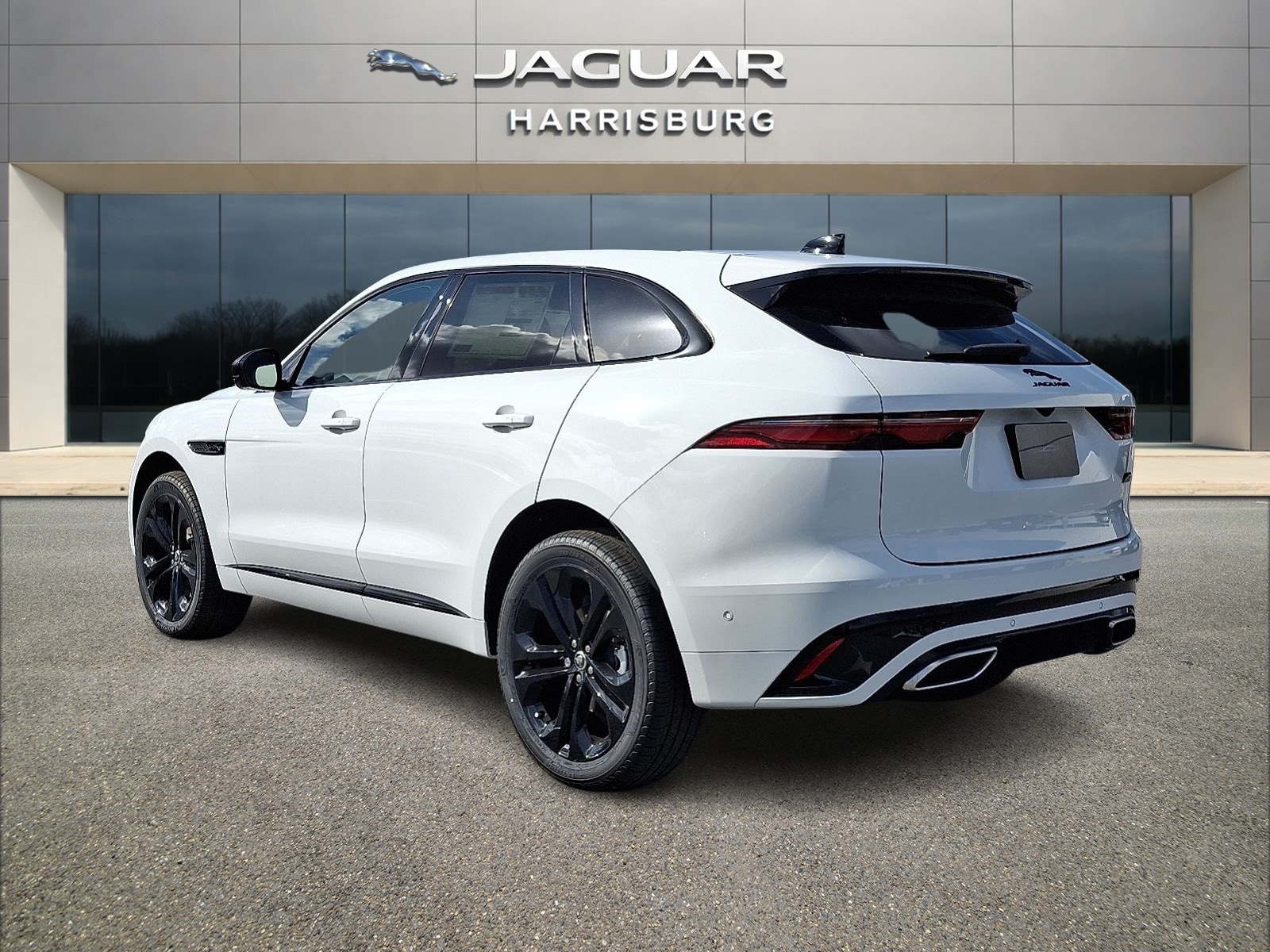 2026 Jaguar F-Pace R-Dynamic S - Photo 2