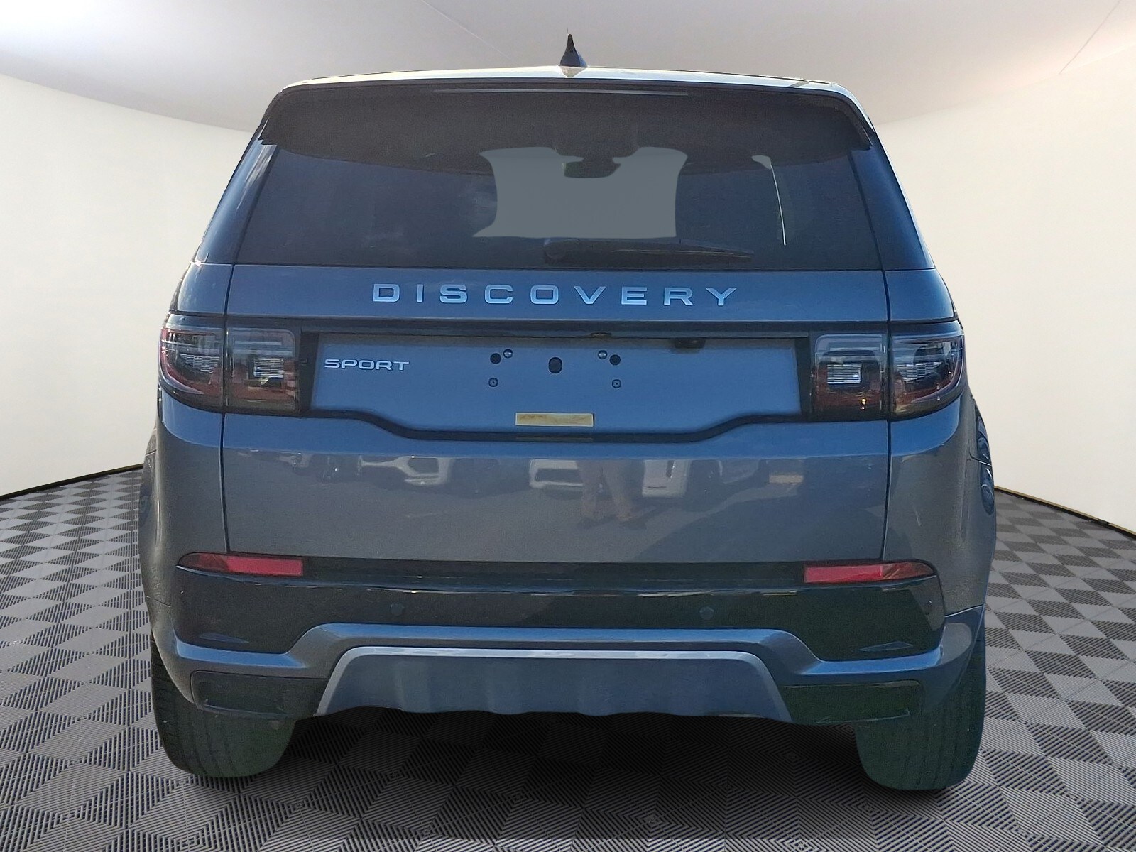 2025 Land Rover Discovery Sport S photo 4