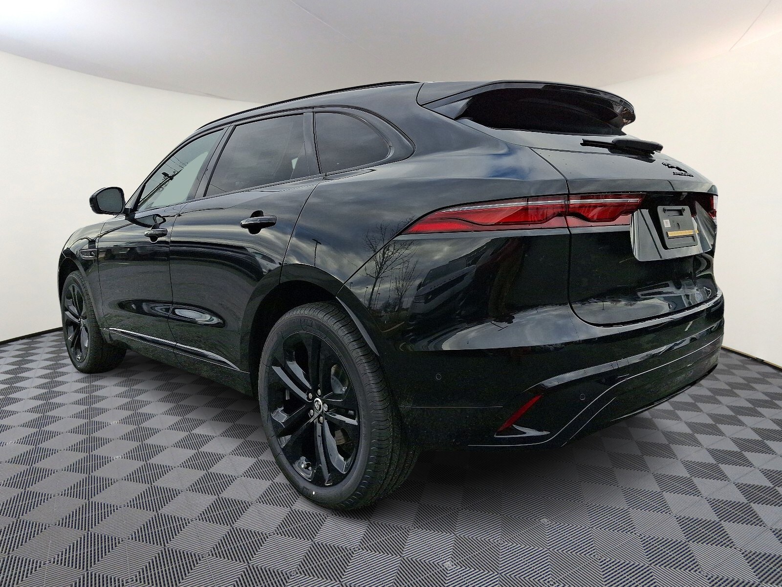 2026 Jaguar F-PACE P250 R-Dynamic S photo 2