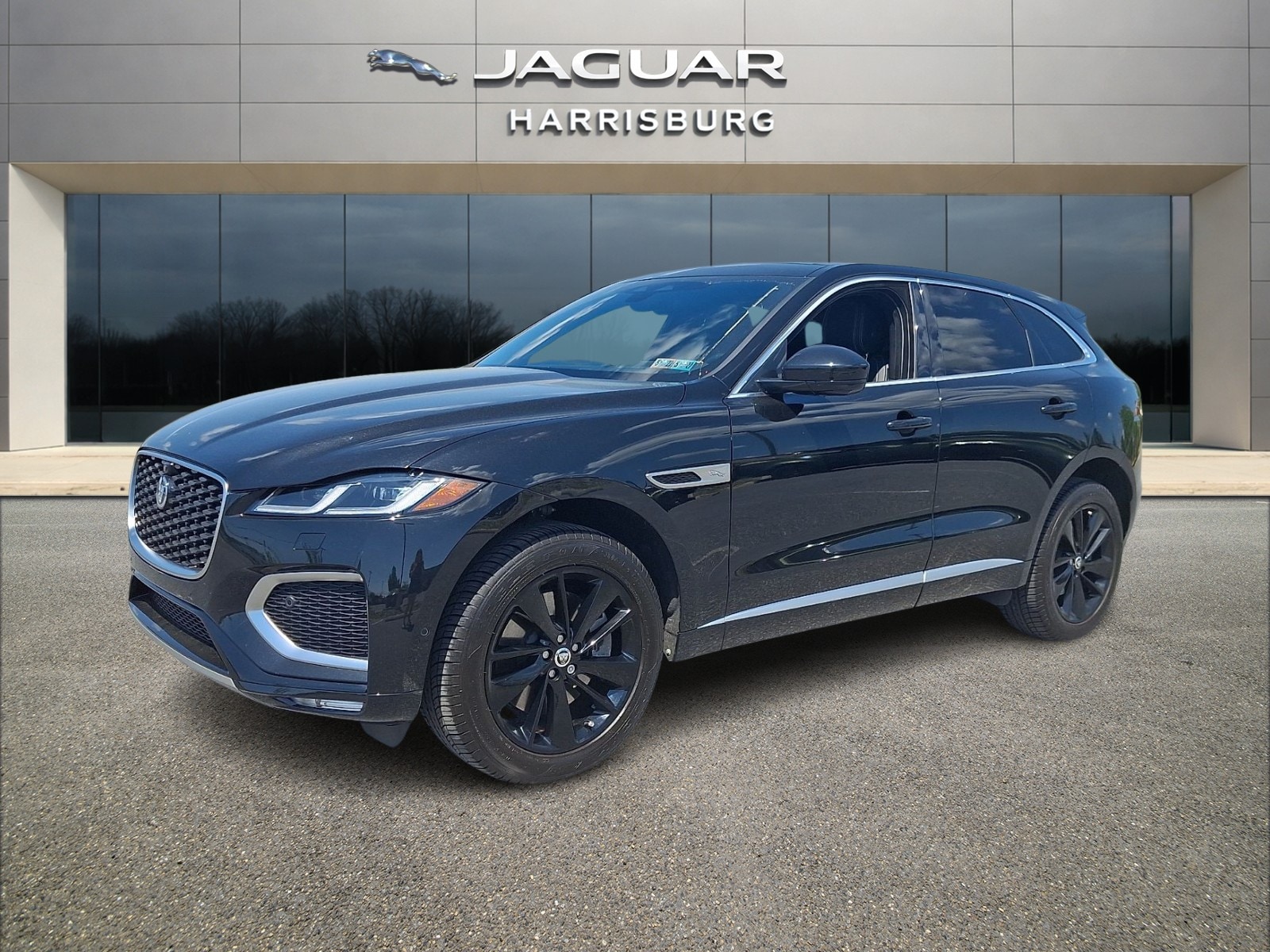2026 Jaguar F-PACE P250 R-Dynamic S's photo