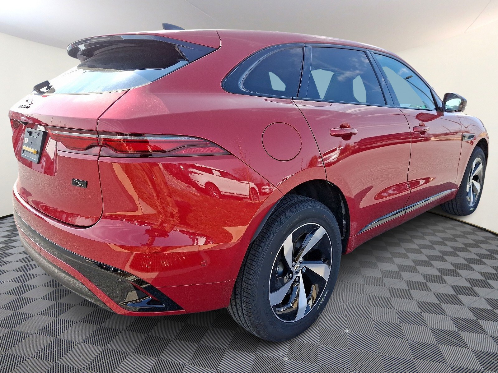 2026 Jaguar F-PACE P250 R-Dynamic S photo 4