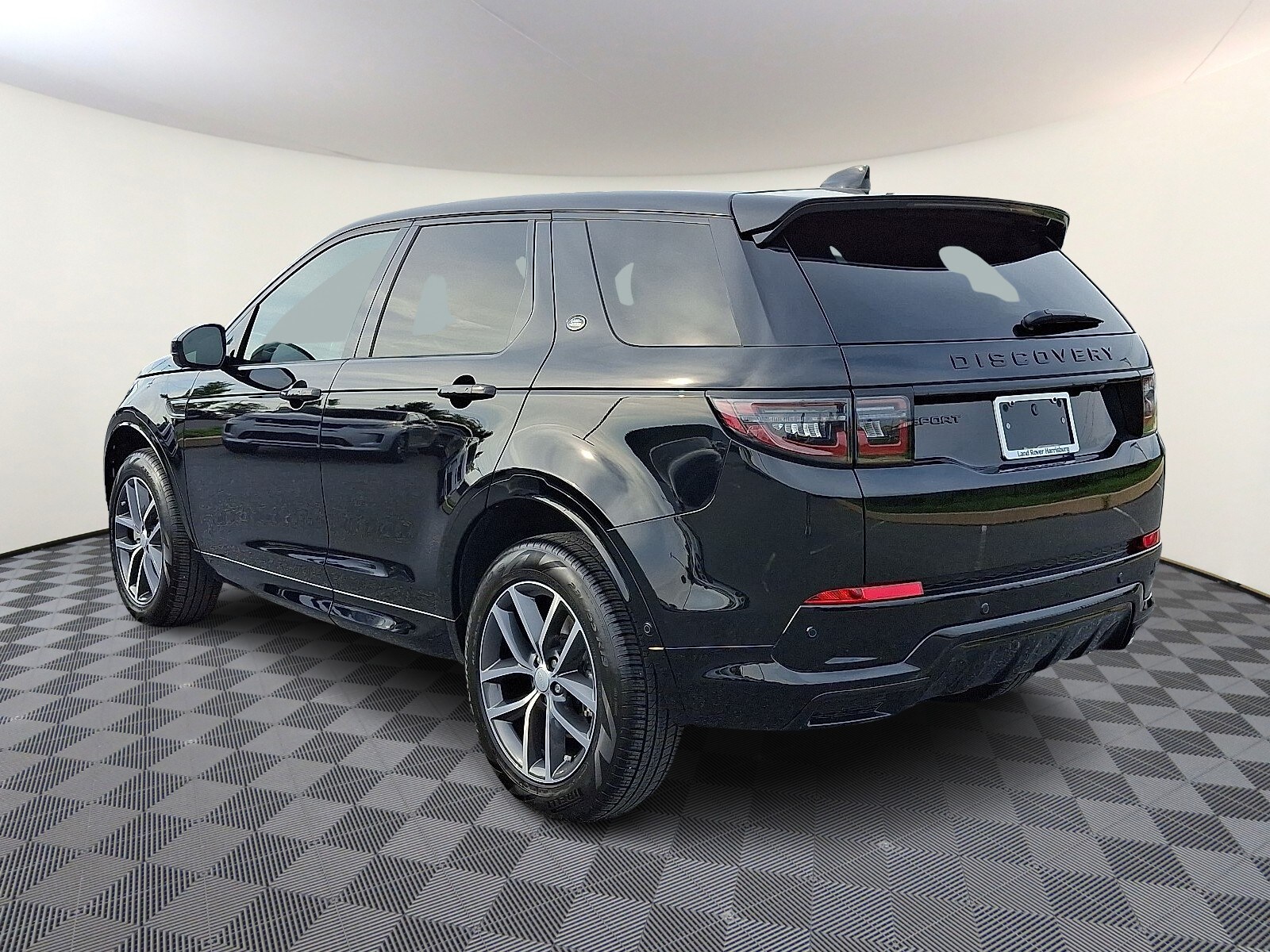 2025 Land Rover Discovery Sport Dynamic SE photo 3