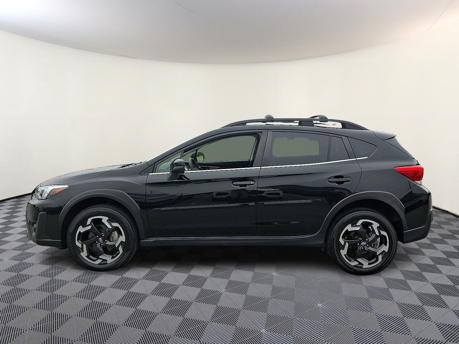 2023 Subaru Crosstrek Limited Sport photo 2