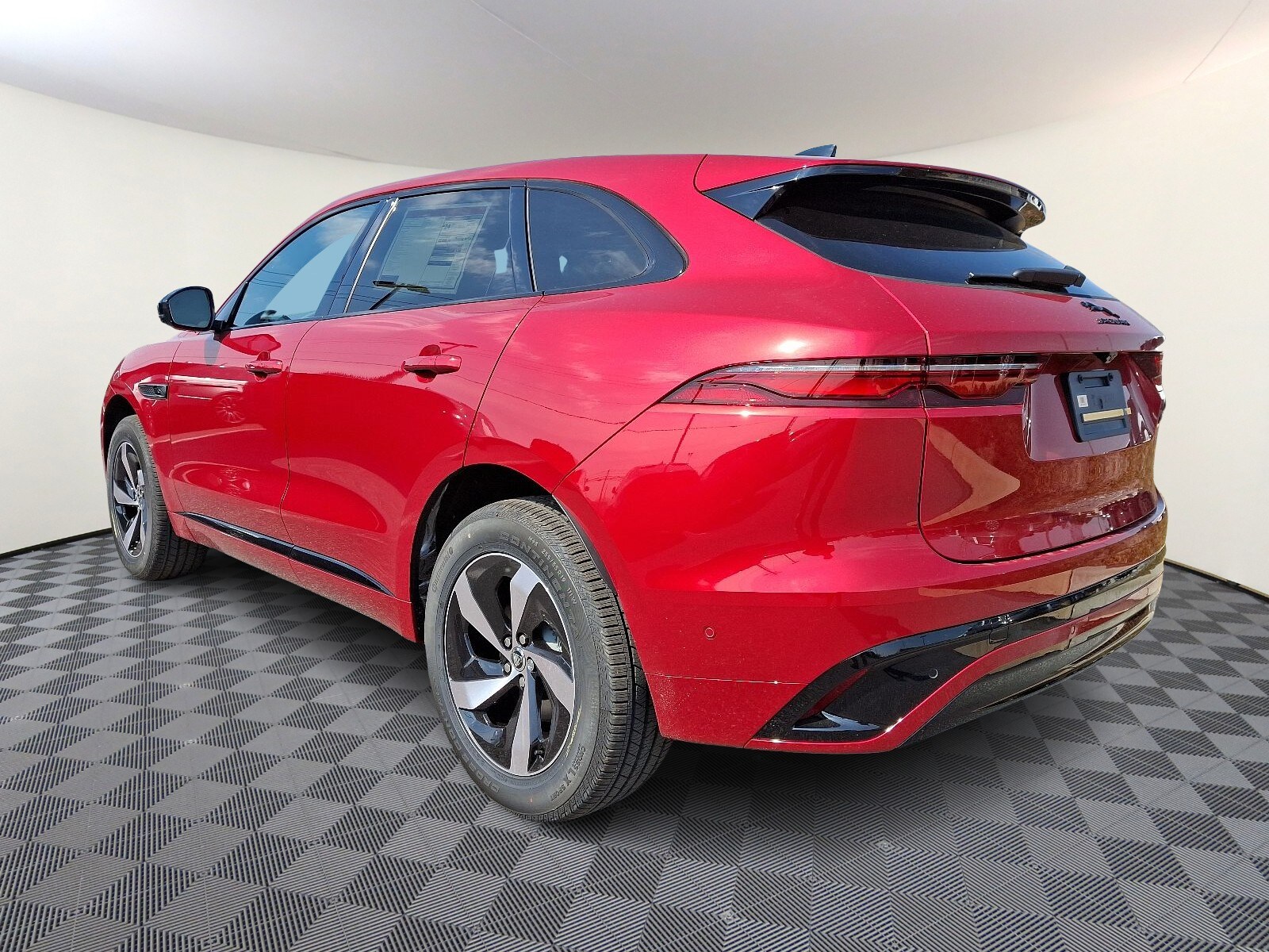 2026 Jaguar F-PACE P250 R-Dynamic S photo 2