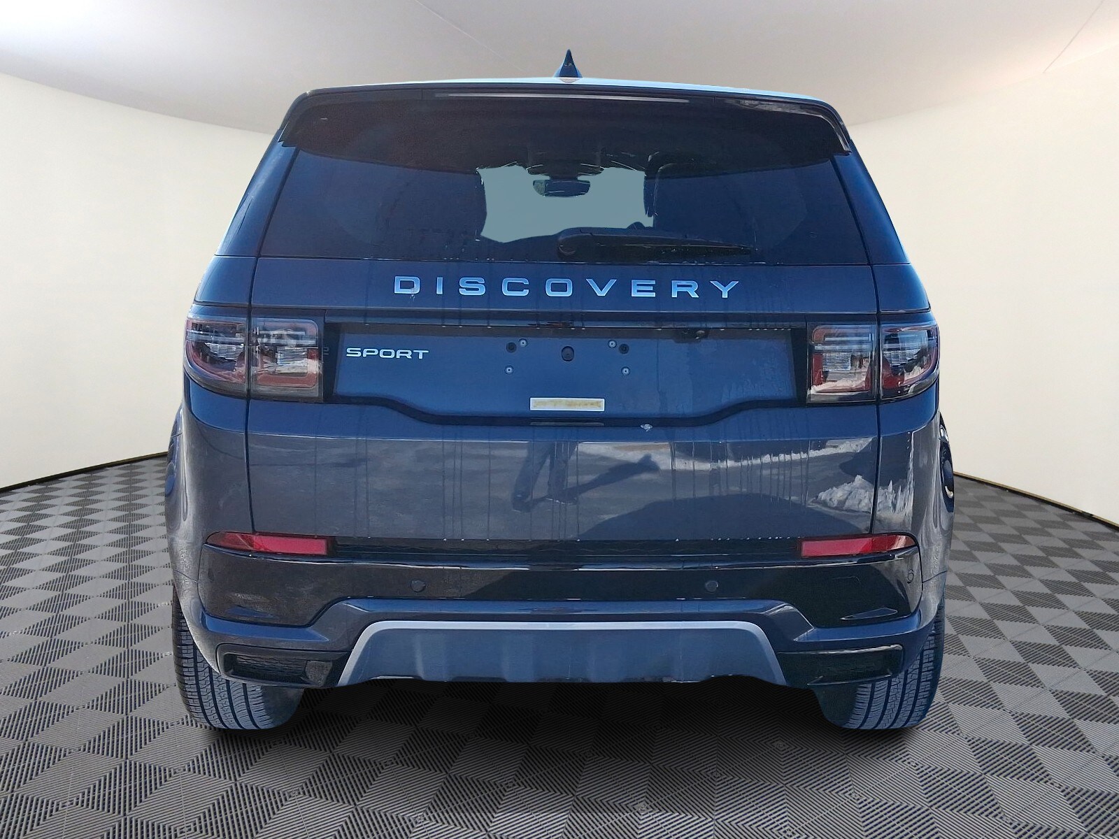 2025 Land Rover Discovery Sport S photo 4