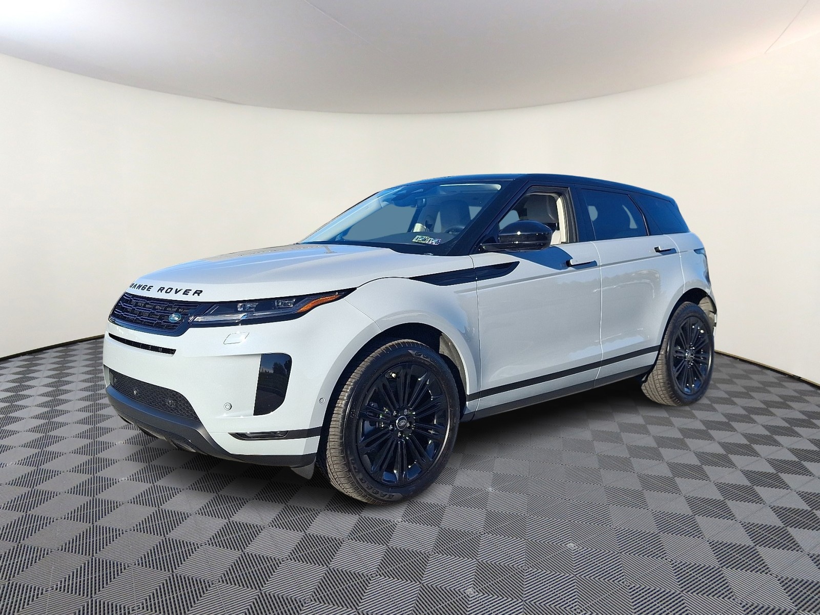 2025 Land Rover Range Rover Evoque S's photo