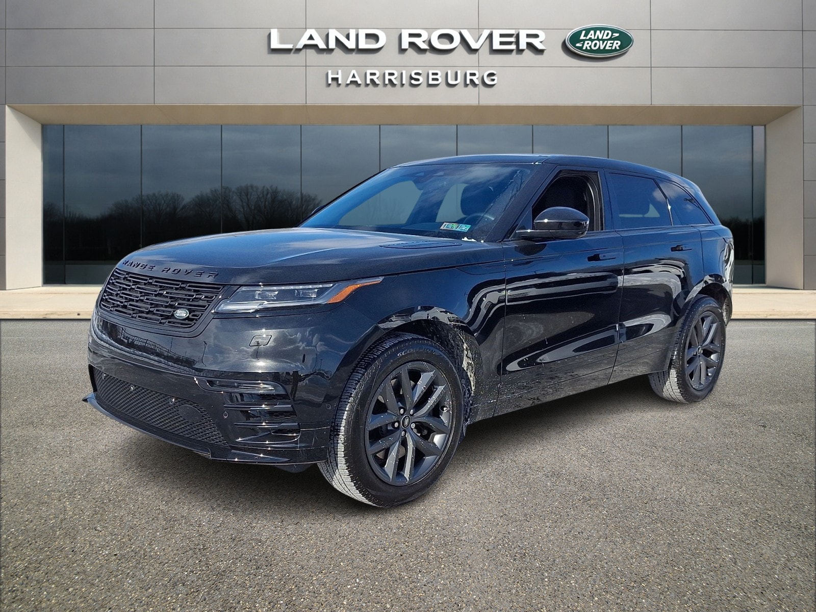 2026 Land Rover Range Rover Velar Dynamic SE