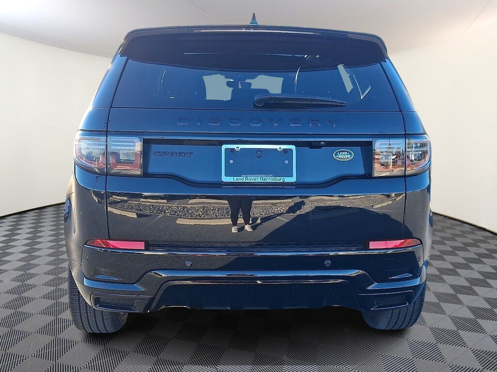 Used 2022 Land Rover Discovery Sport SE R-Dynamic Sport Utility