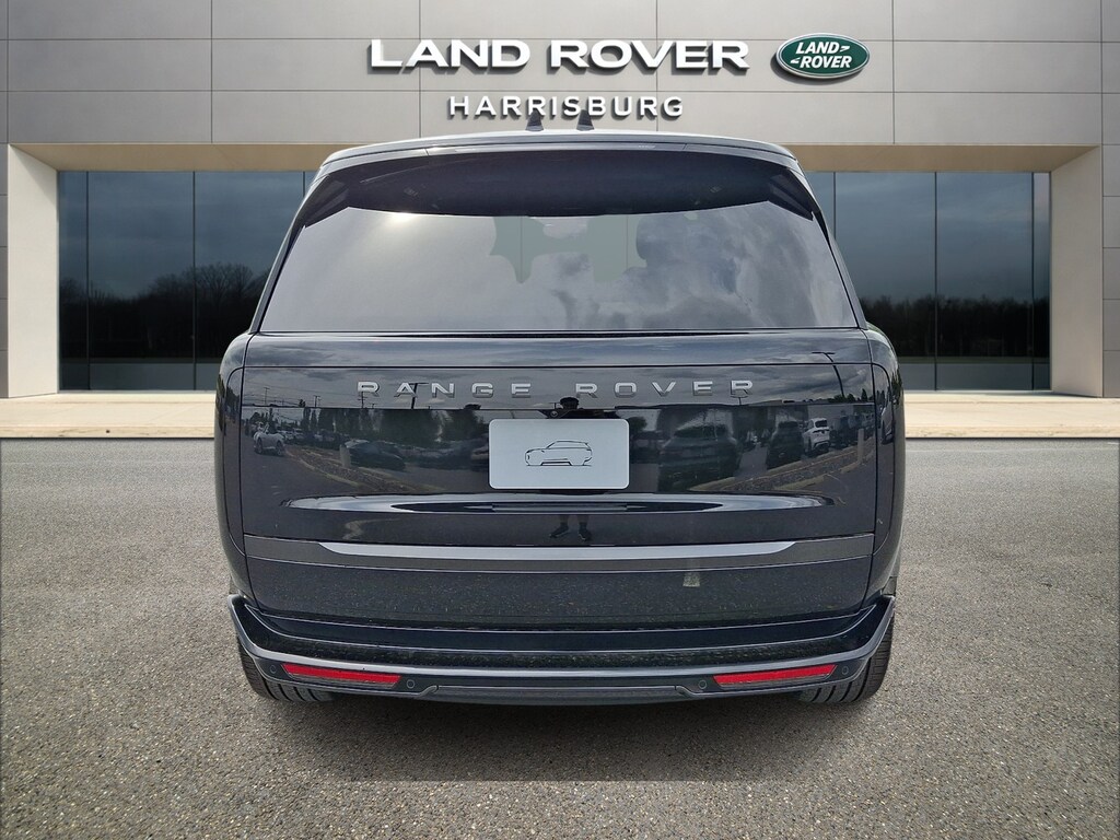 Used 2026 Land Rover Range Rover P400 SE Sport Utility