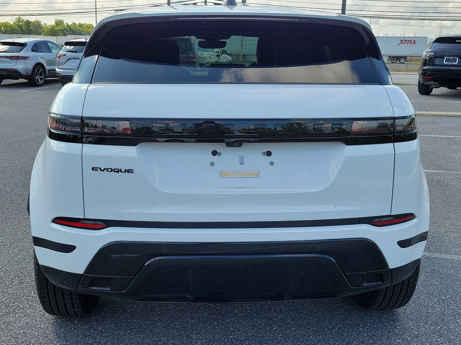 2024 Land Rover Range Rover Evoque Dynamic SE photo 4