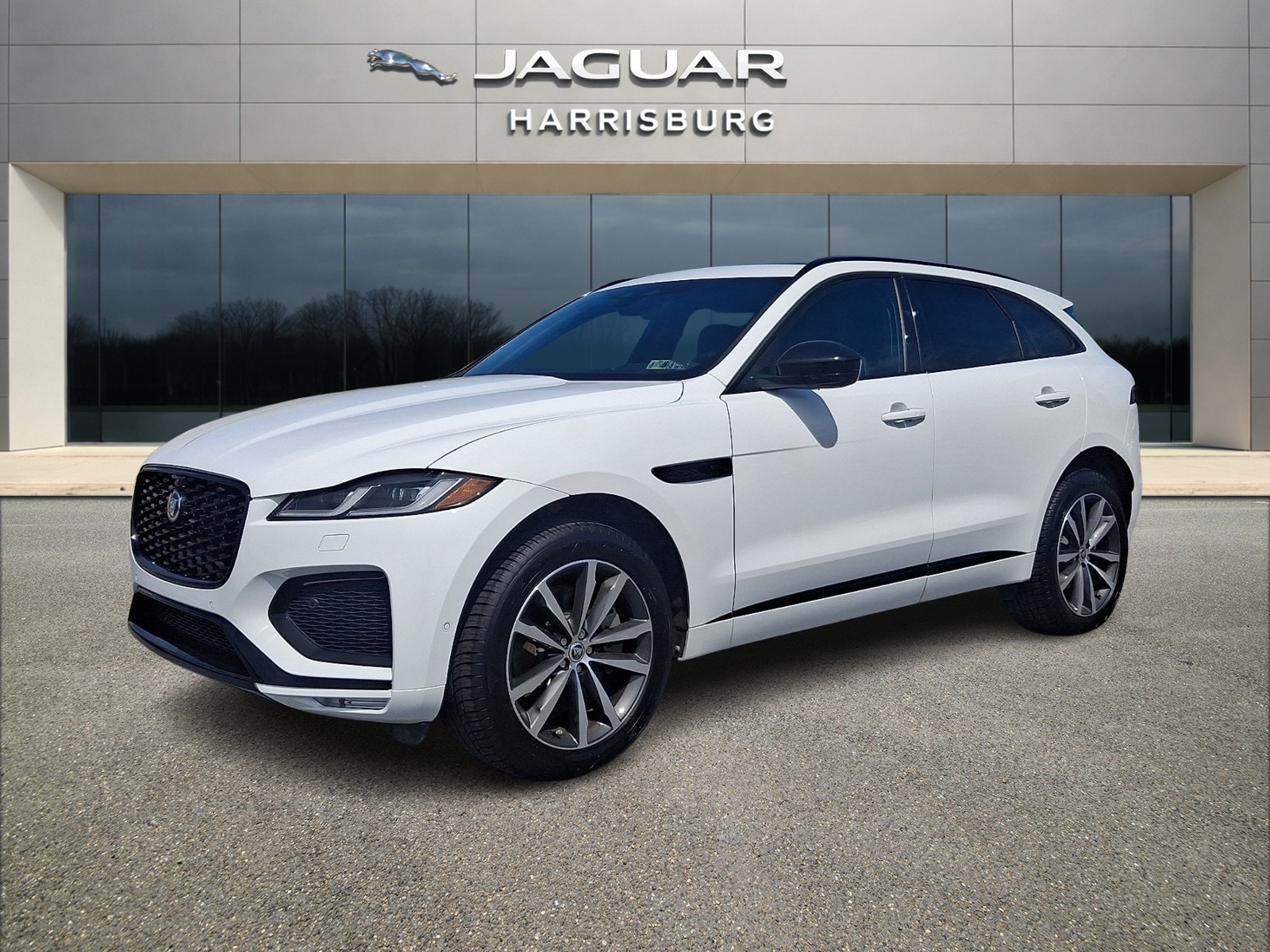 2026 Jaguar F-PACE P250 R-Dynamic S's photo