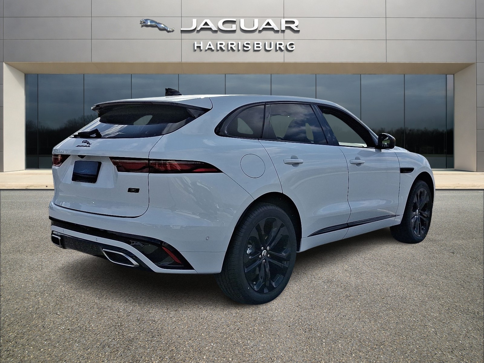 2026 Jaguar F-Pace R-Dynamic S - Photo 4
