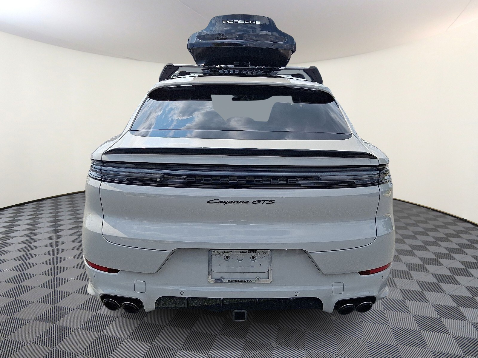 2025 Porsche Cayenne Coupe GTS photo 3