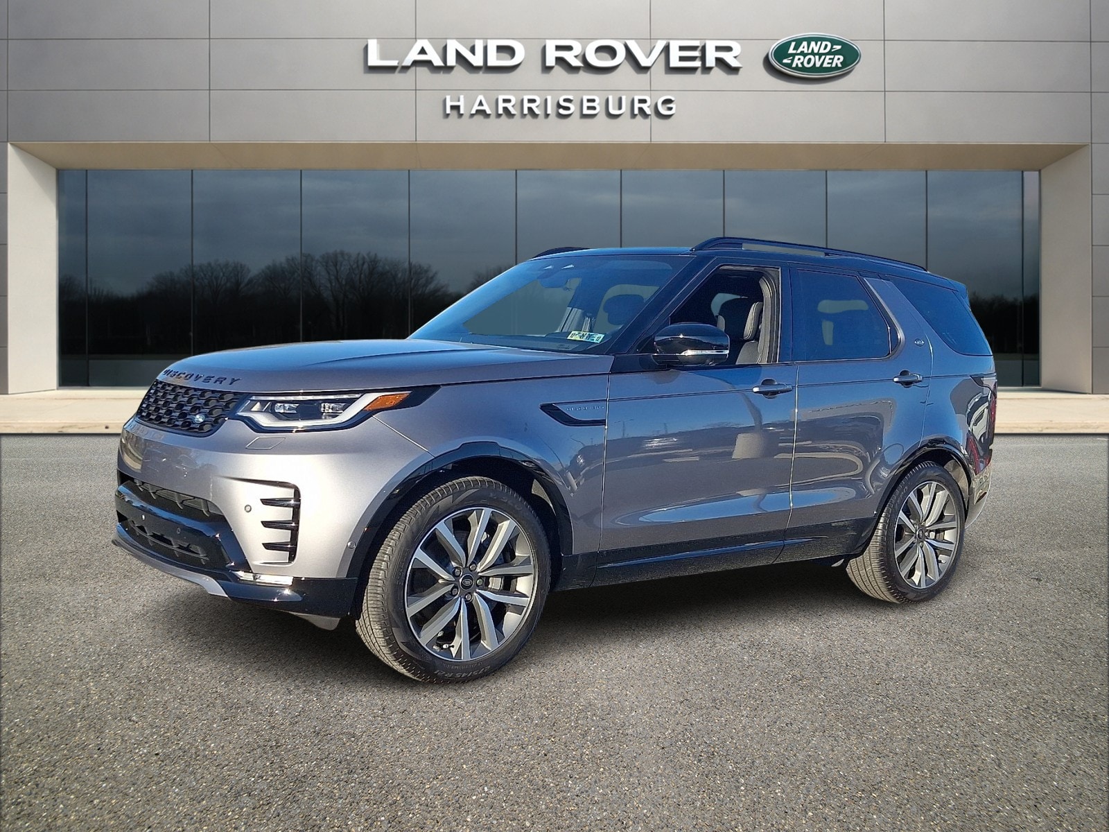 2025 Land Rover Discovery Dynamic SE