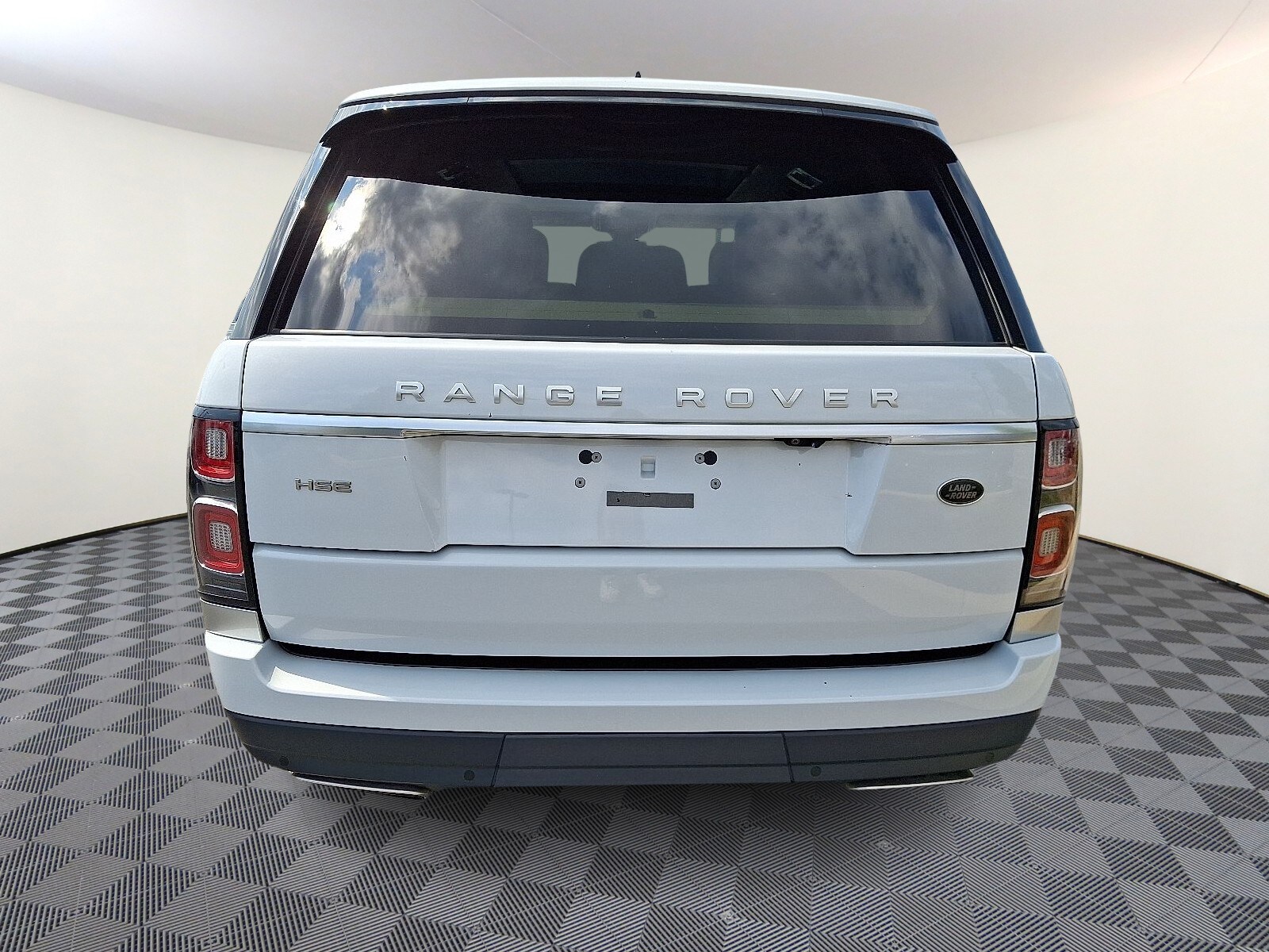 2020 Land Rover Range Rover HSE photo 3