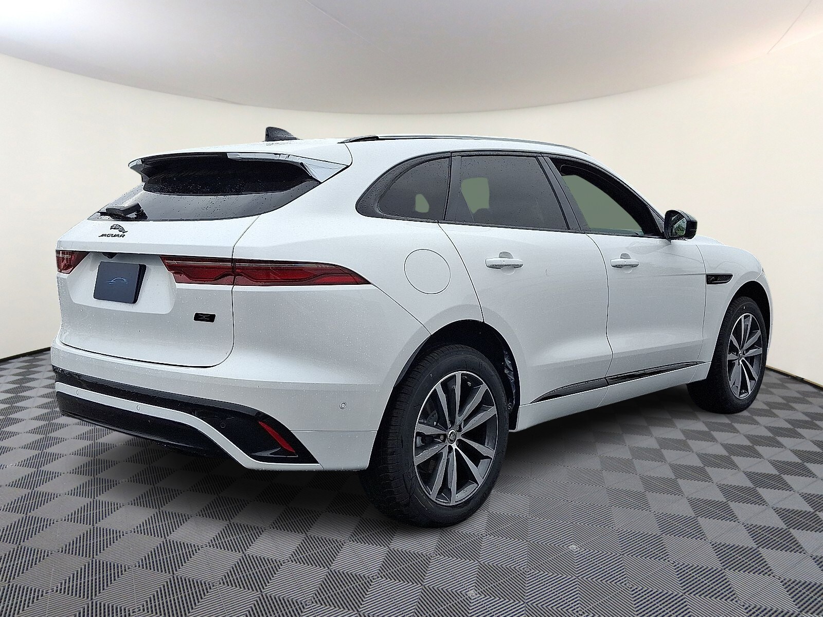 2026 Jaguar F-PACE P250 R-Dynamic S photo 4