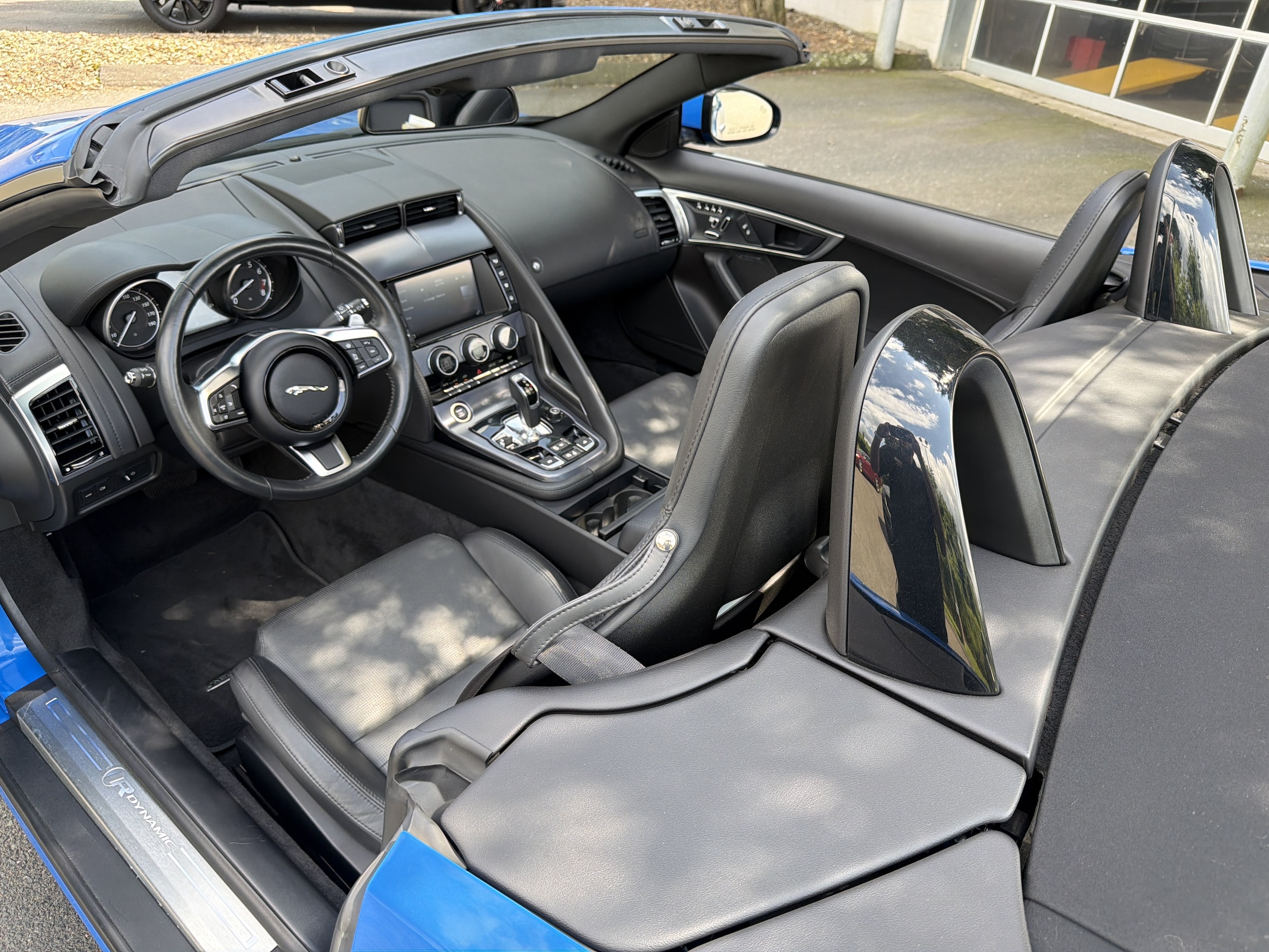 2018 Jaguar F-TYPE R-Dynamic - Photo 20
