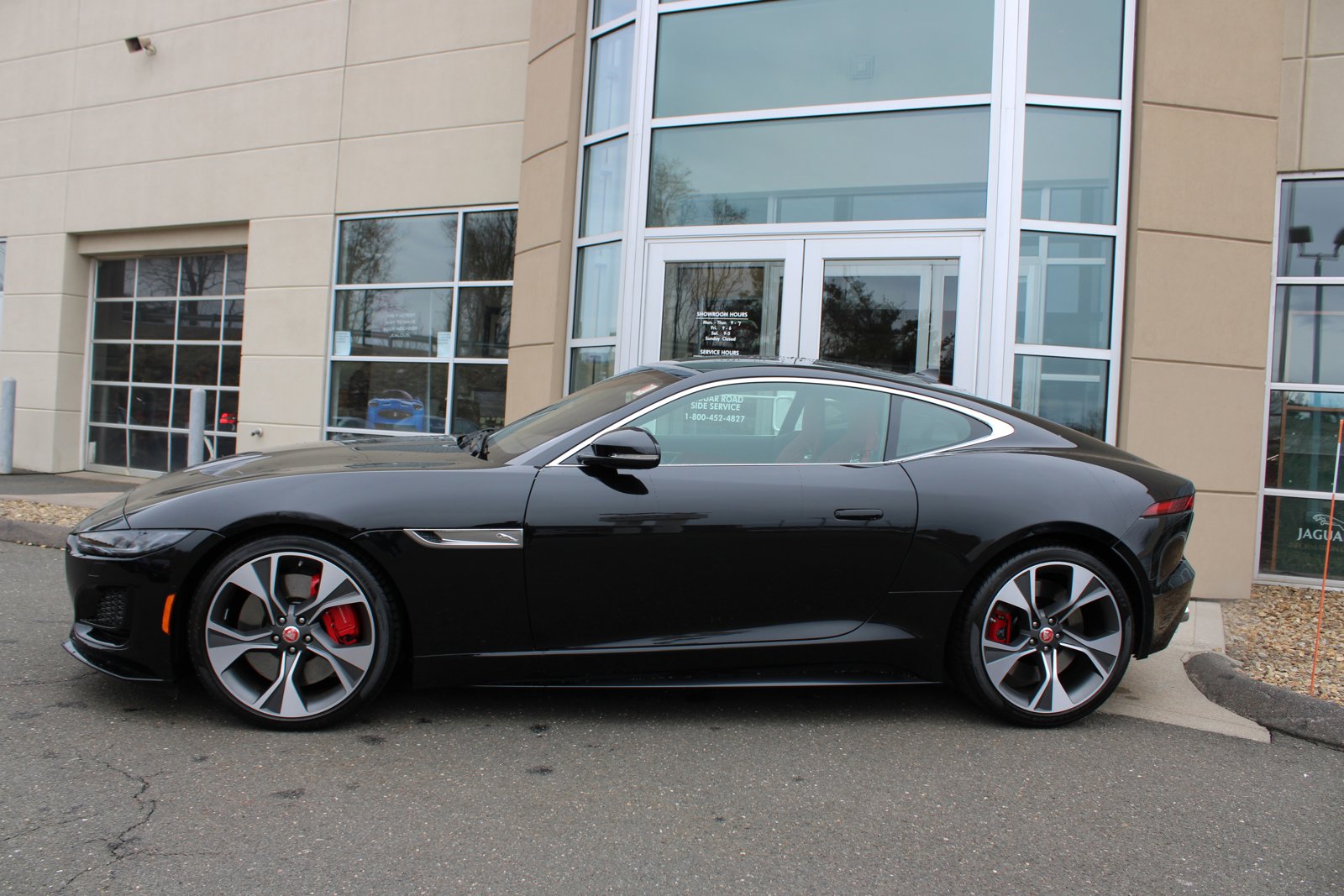 2023 Jaguar F-TYPE P450 R-Dynamic photo 2