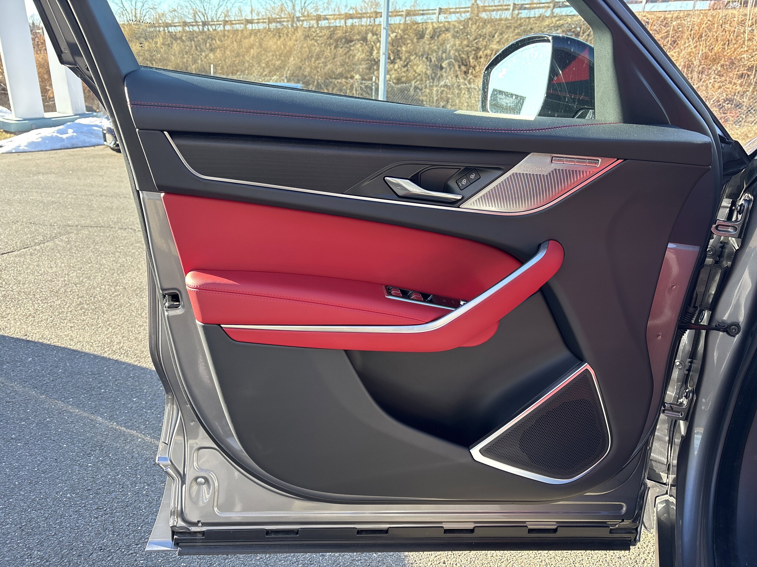 2026 Jaguar F-Pace R-Dynamic S - Photo 11
