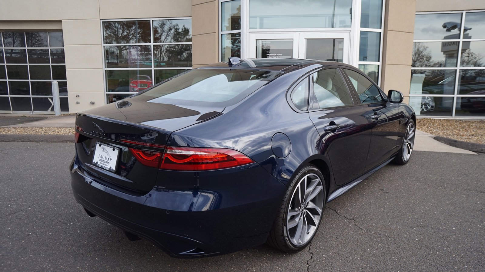 2024 Jaguar XF P300 R-Dynamic SE photo 3