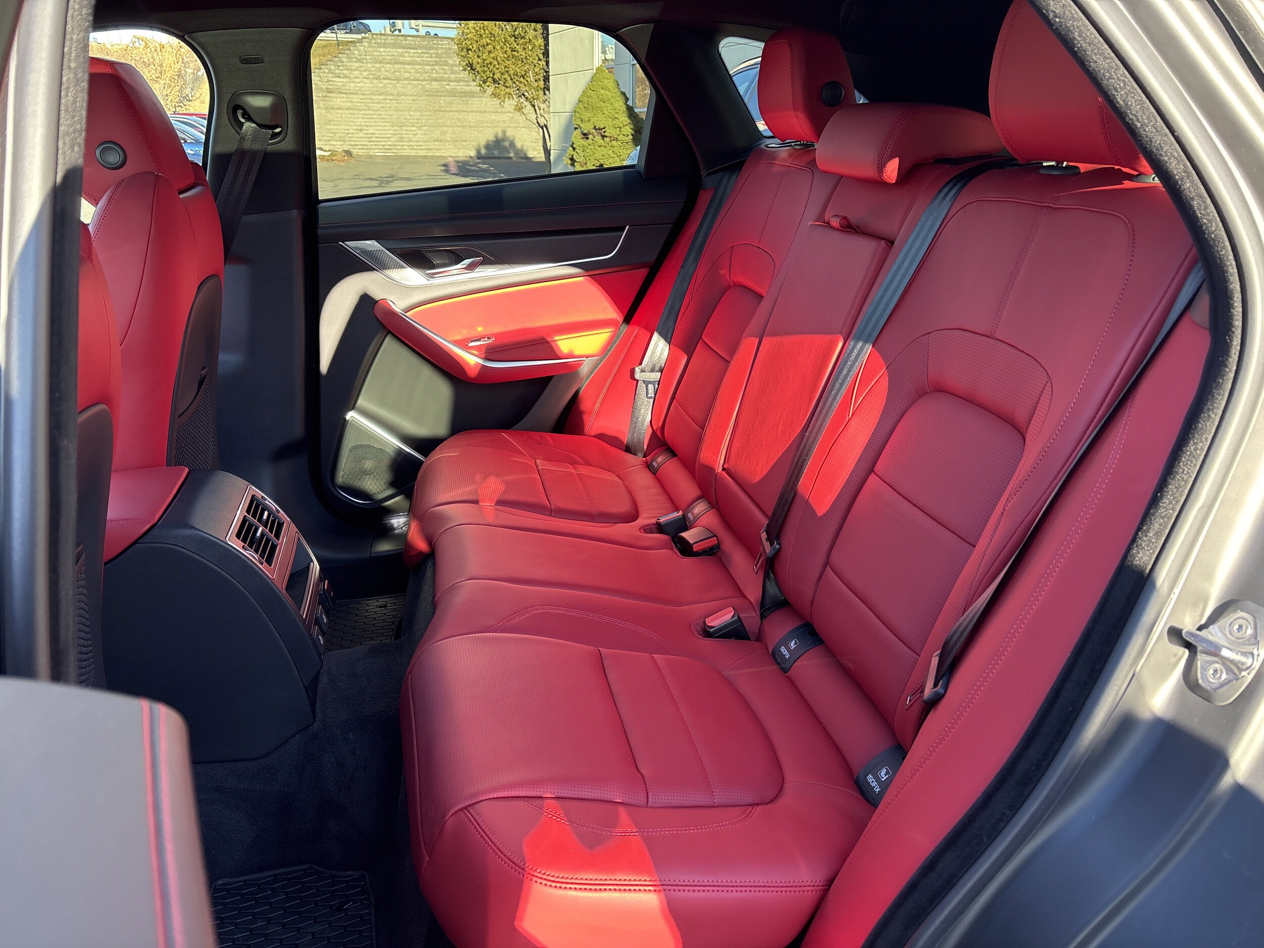2026 Jaguar F-Pace R-Dynamic S - Photo 19