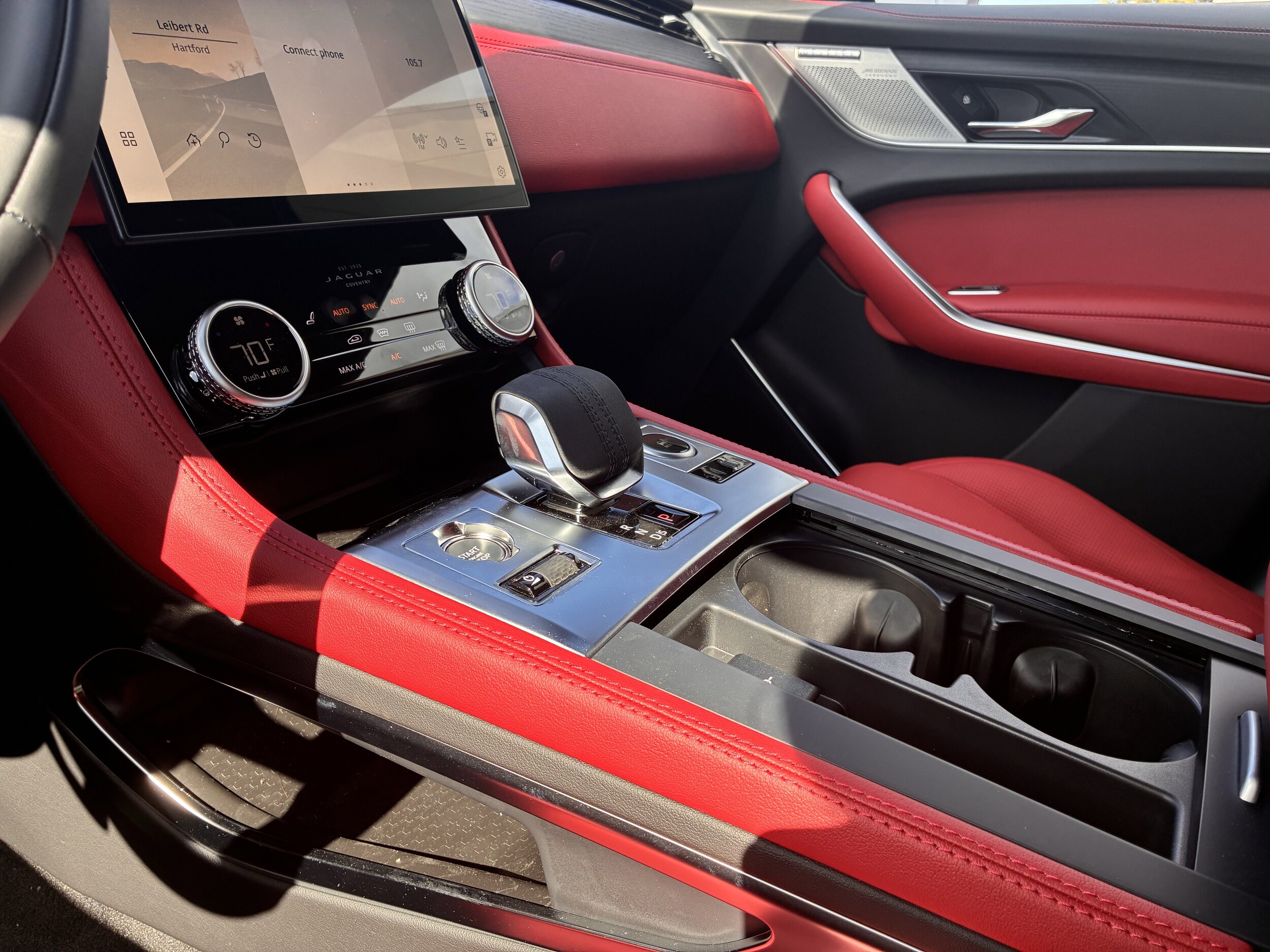 2026 Jaguar F-Pace R-Dynamic S - Photo 15