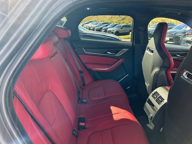 2023 Jaguar F-Pace R-Dynamic S - Photo 18