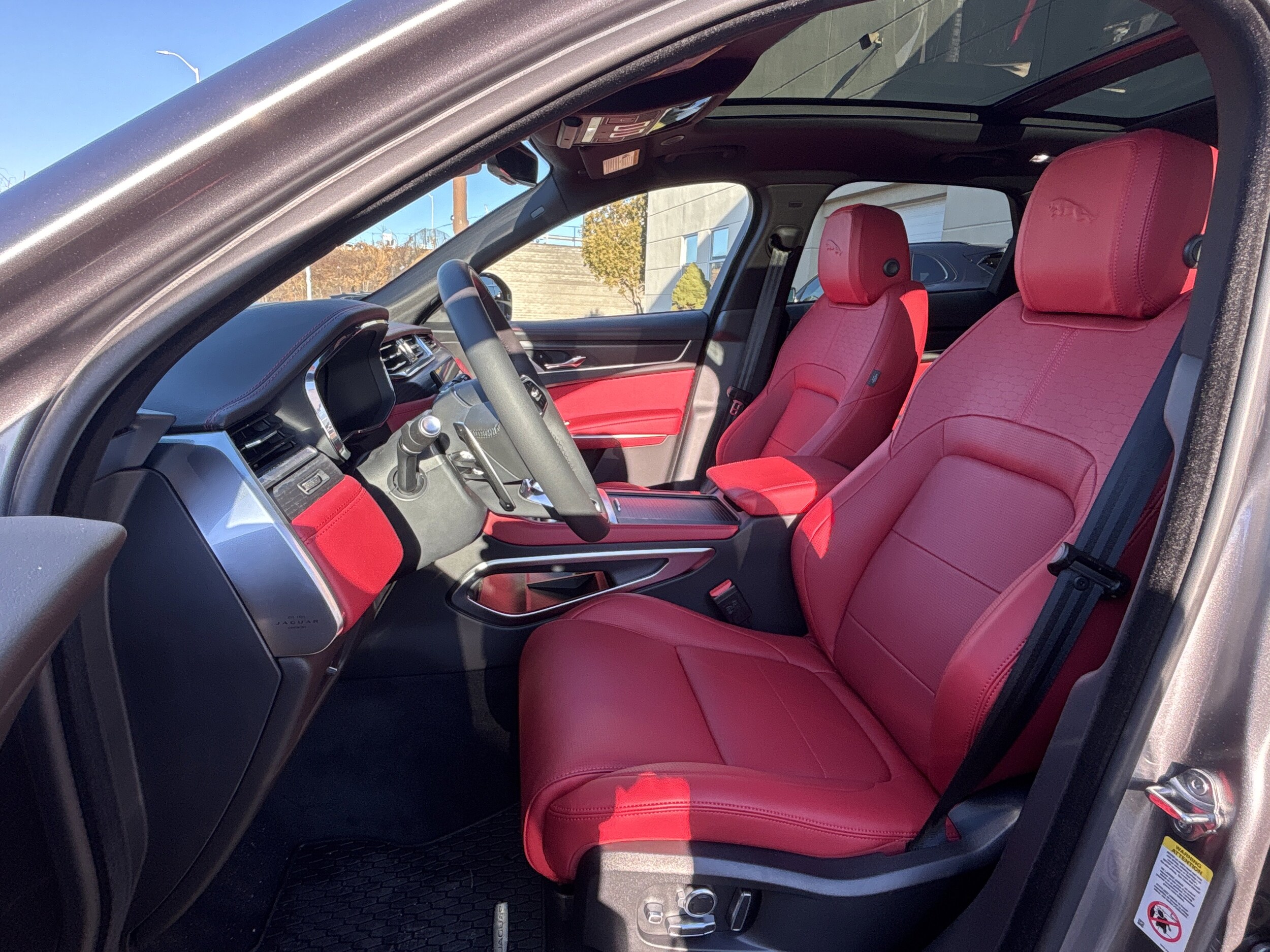 2026 Jaguar F-Pace R-Dynamic S - Photo 15