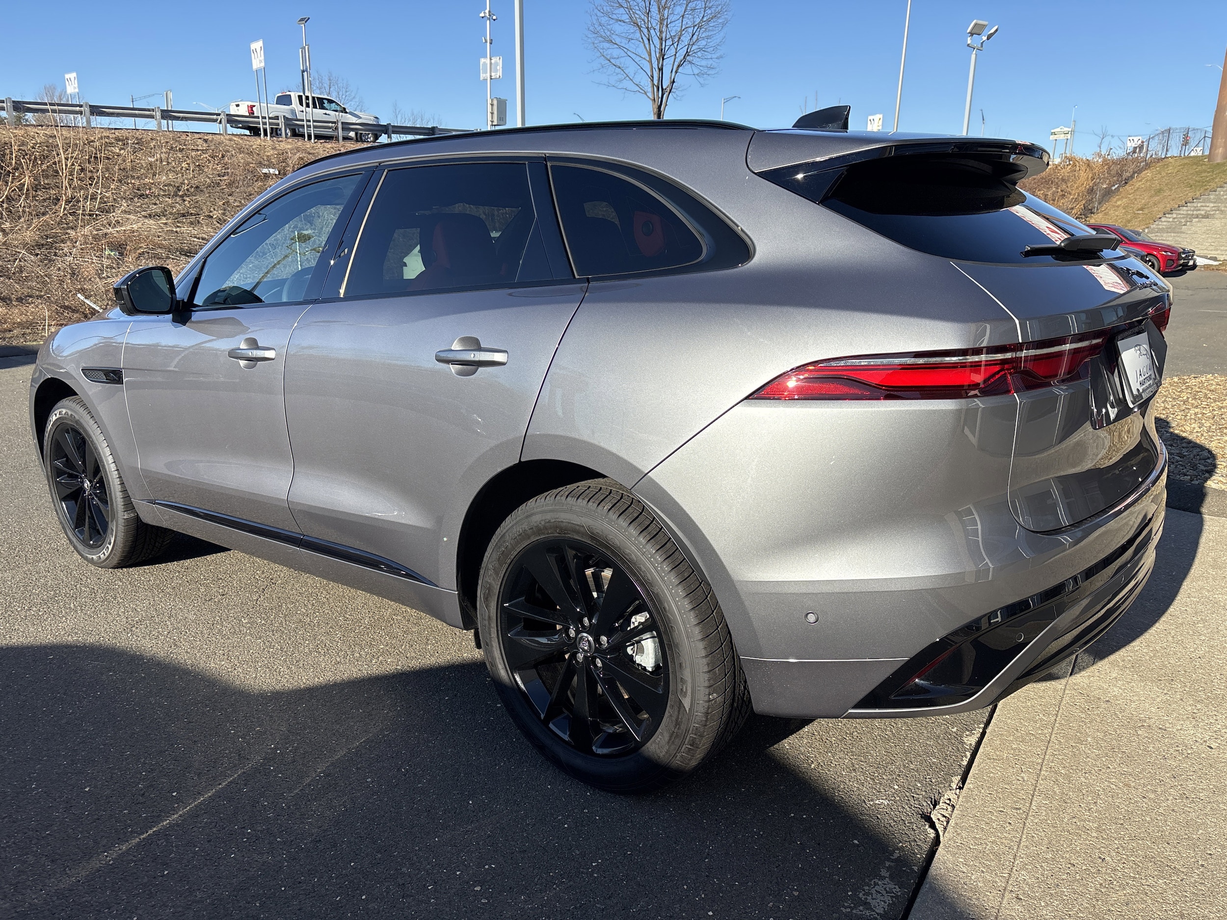 2026 Jaguar F-Pace R-Dynamic S - Photo 6