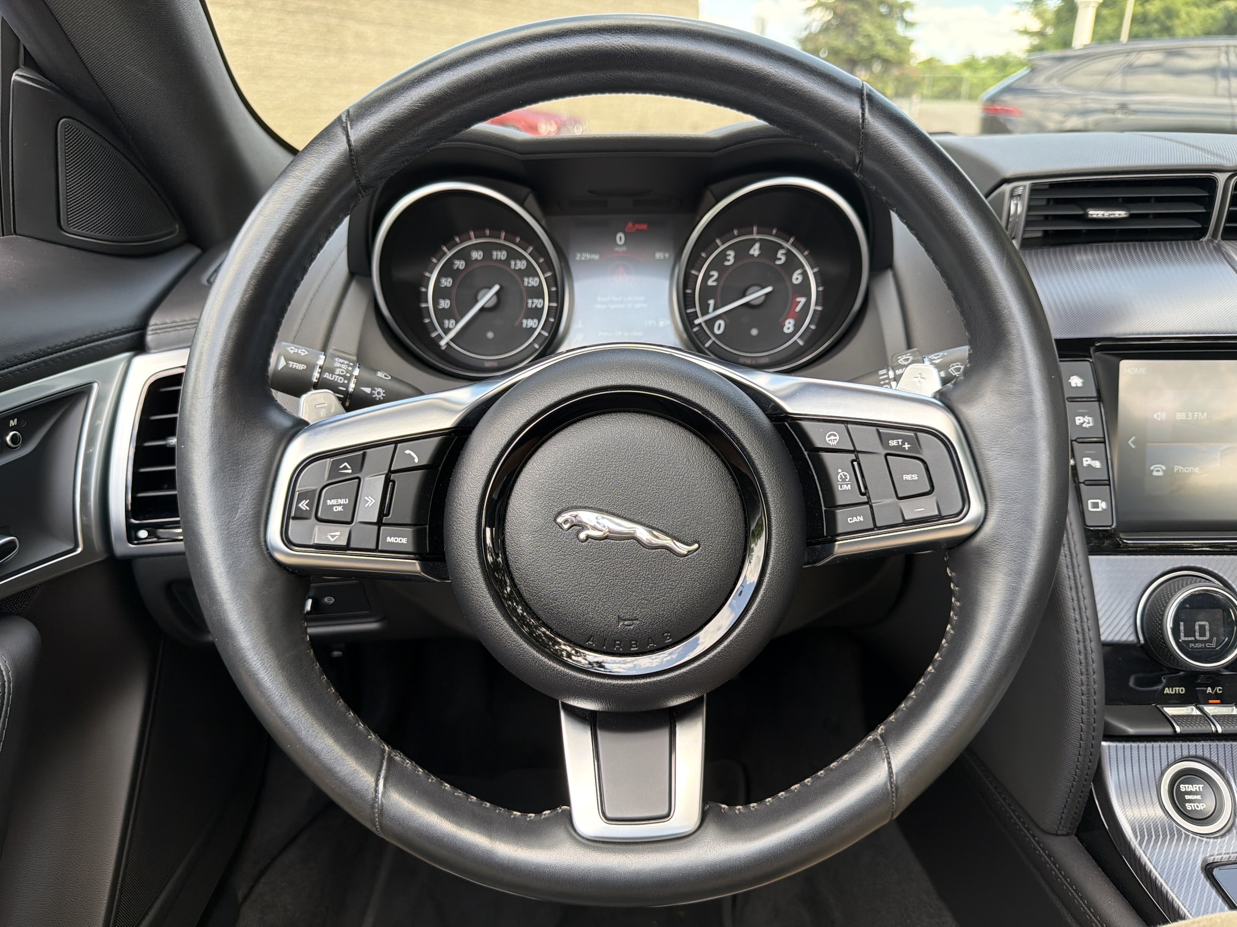 2018 Jaguar F-TYPE R-Dynamic - Photo 16