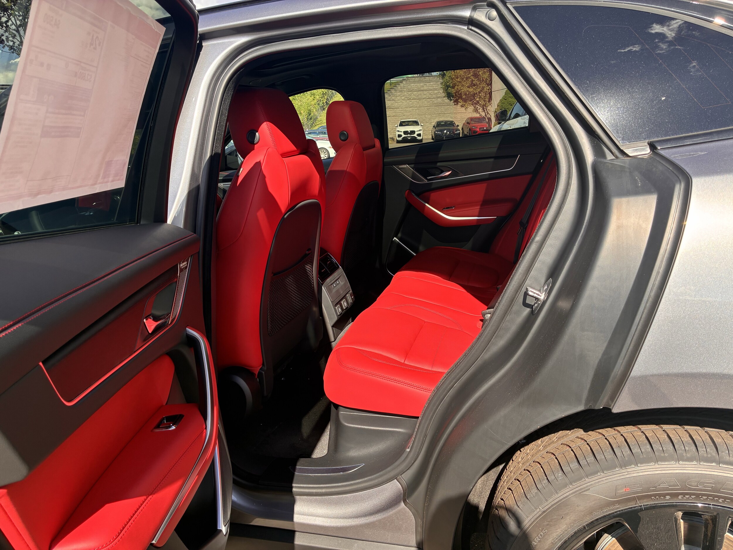 2026 Jaguar F-Pace R-Dynamic S - Photo 24