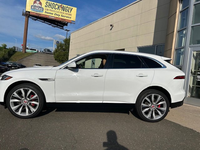 2022 Jaguar F-PACE P250 S photo 3