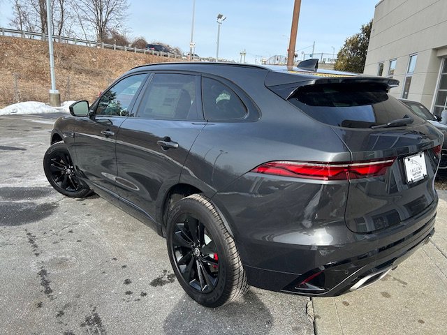 2025 Jaguar F-PACE P400 R-Dynamic S photo 4