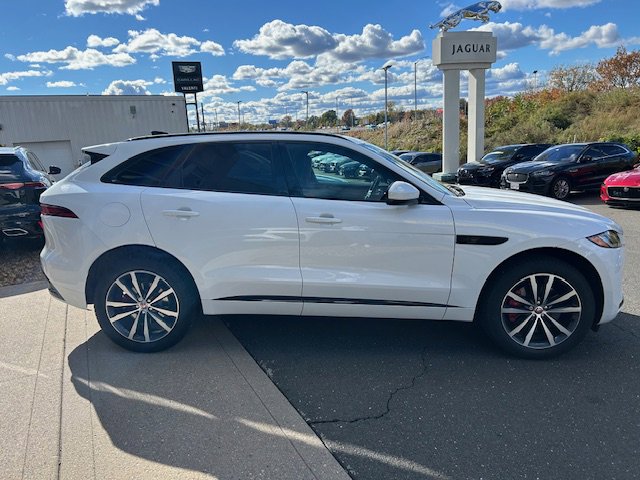 2023 Jaguar F-Pace R-Dynamic S - Photo 7