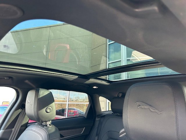 2023 Jaguar F-Pace S - Photo 18