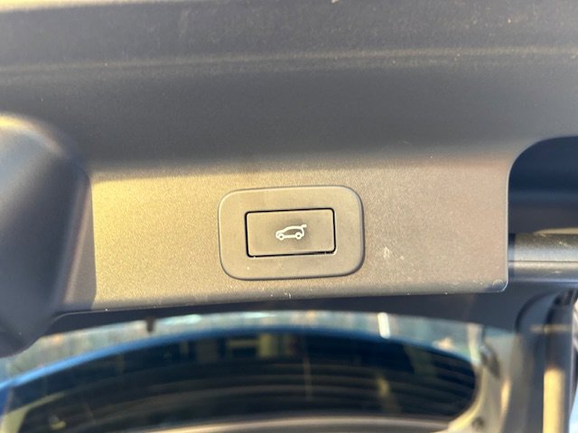 2023 Jaguar F-Pace S - Photo 13