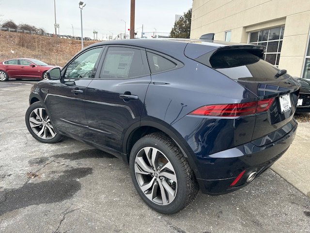 2024 Jaguar E-PACE R-Dynamic photo 3