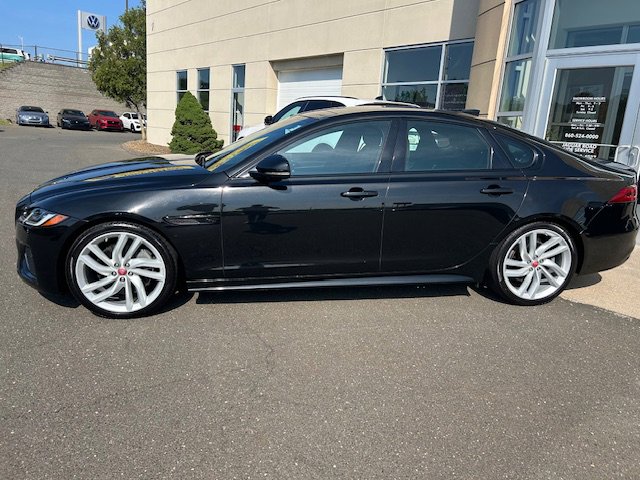 2022 Jaguar XF R-Dynamic SE photo 2