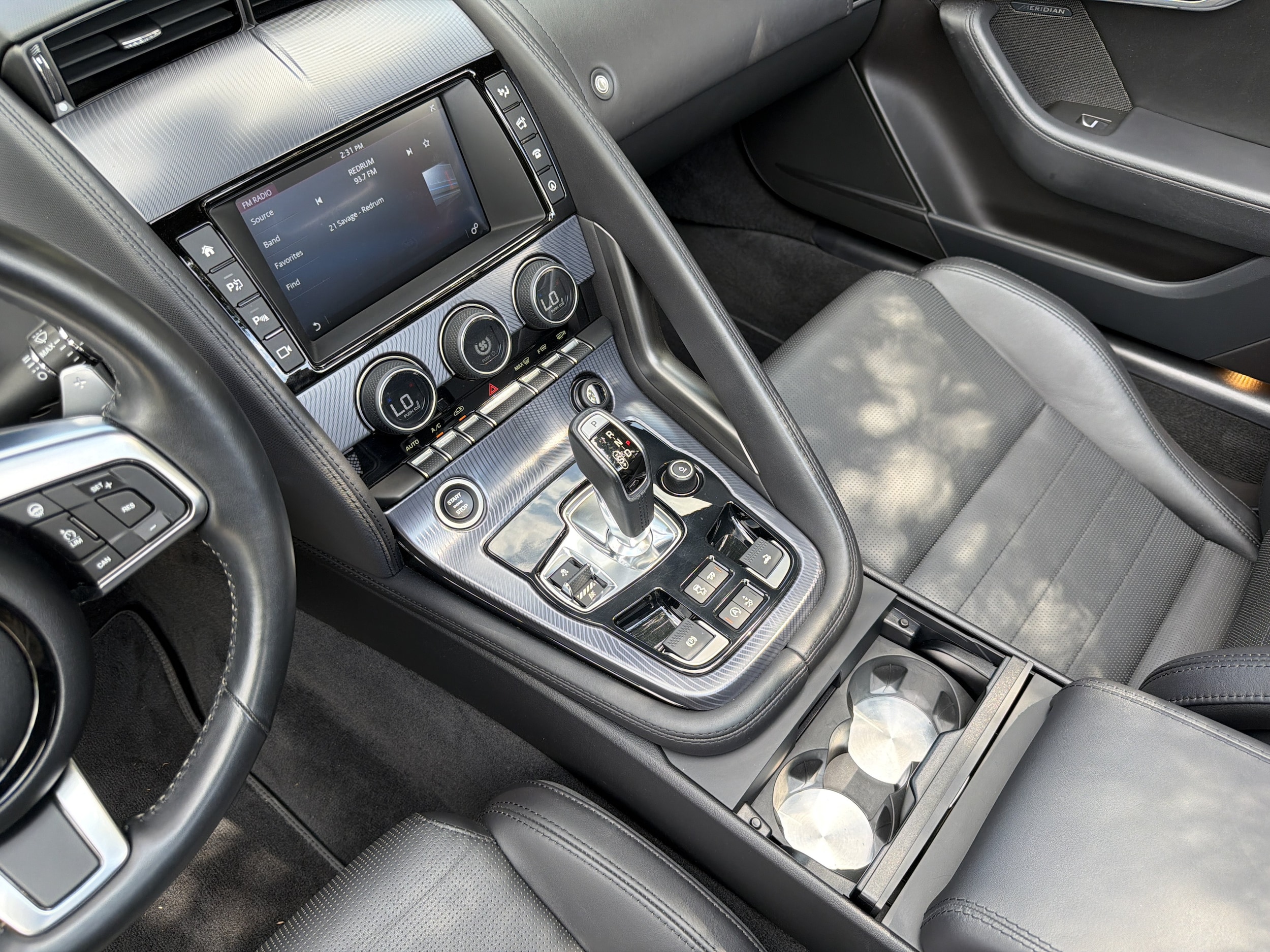2018 Jaguar F-TYPE R-Dynamic - Photo 18