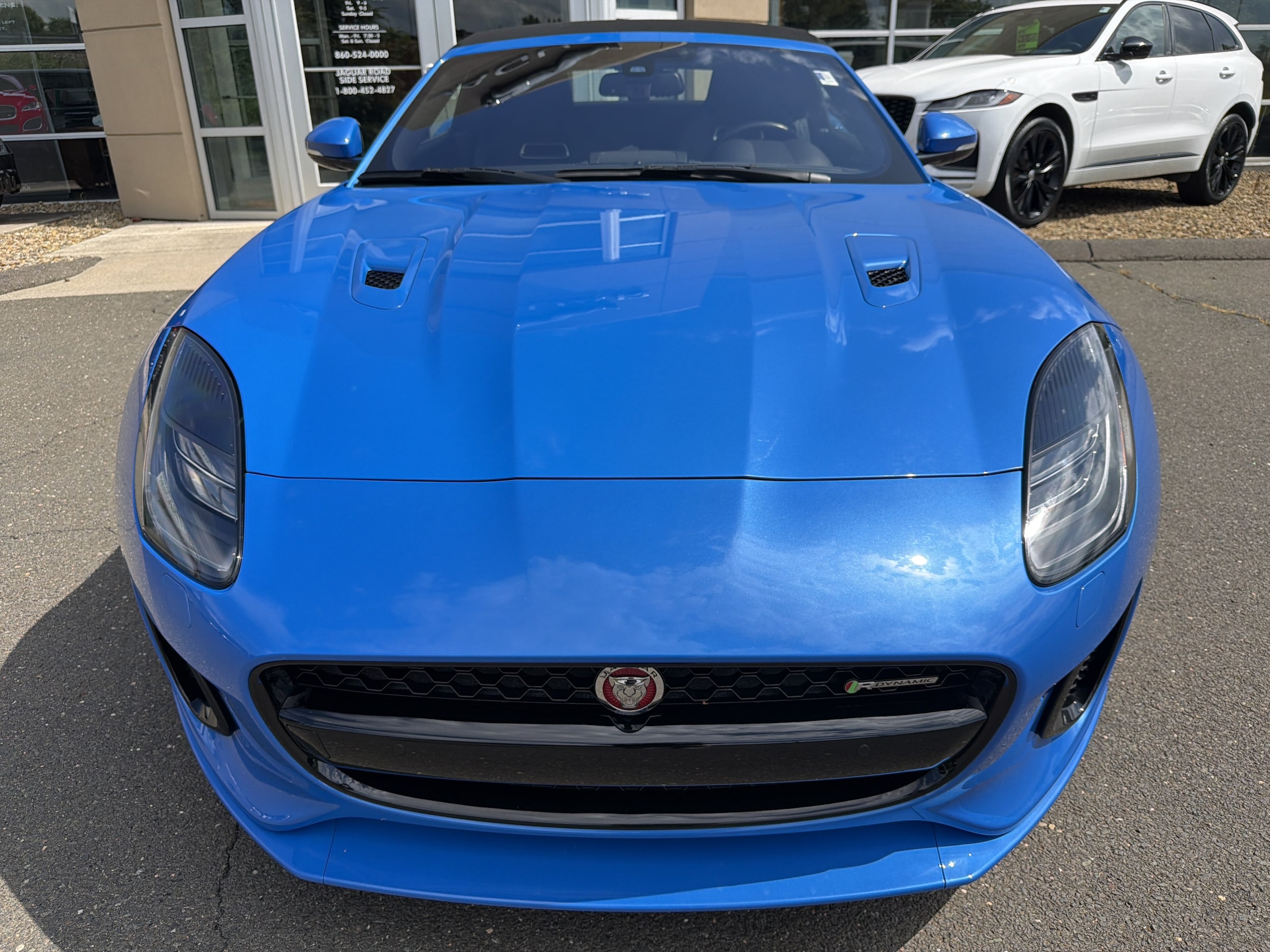 2018 Jaguar F-TYPE R-Dynamic - Photo 9