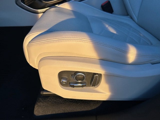 2023 Jaguar F-Pace S - Photo 16